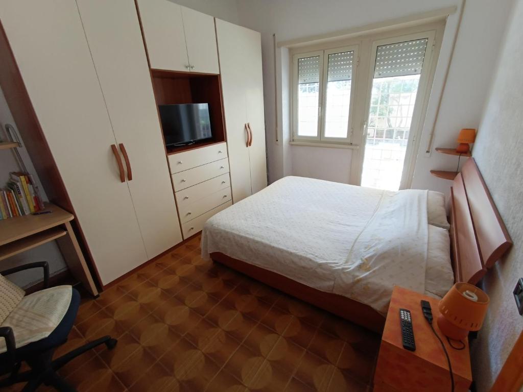 bedroom-big-1.jpg